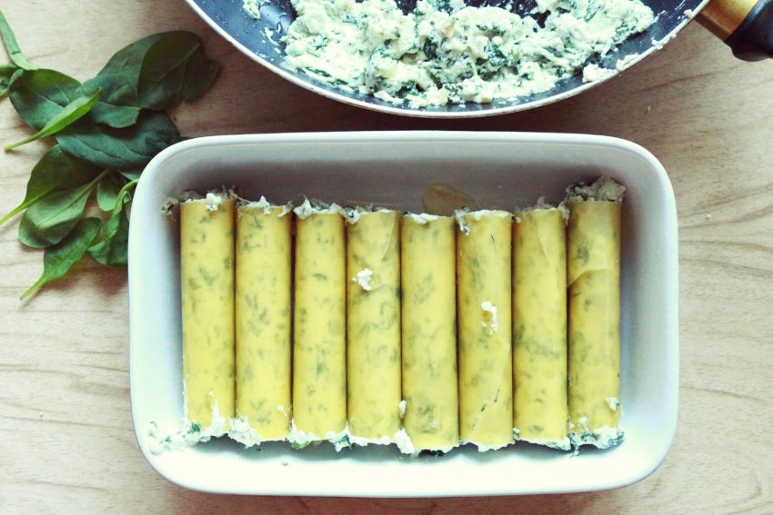 Каннеллони под соусом бешамель