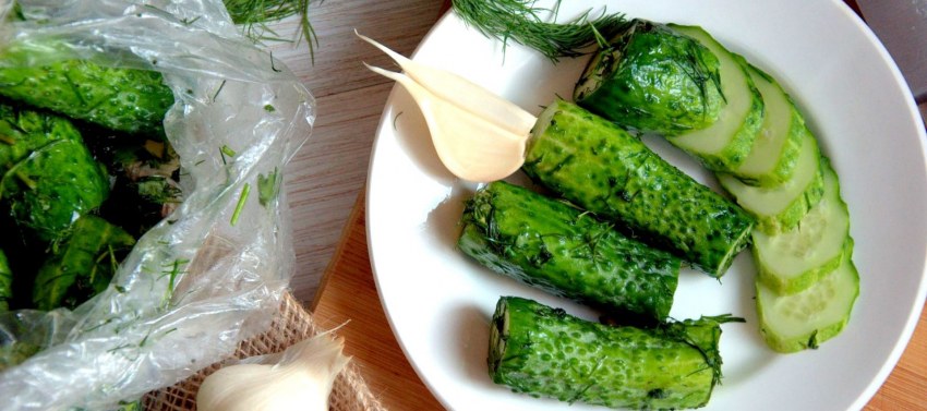 Огурцы быстрого приготовления с чесноком и укропом