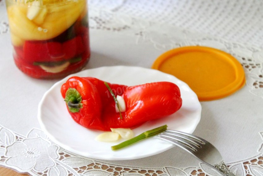 Перец фаршированный грибами и сыром