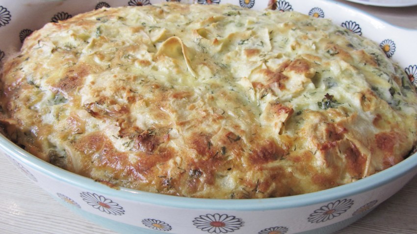 Закуска из лаваша на сковороде