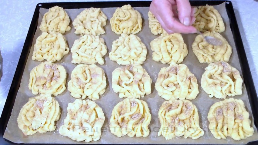 Печенье на рассоле через мясорубку
