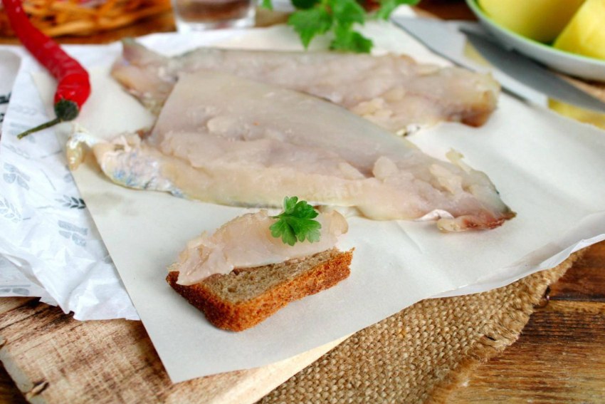 Рыба приготовленная целиком