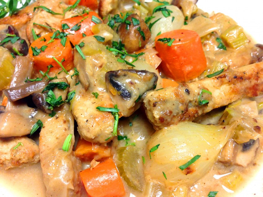 Фрикасе с овощами и цыпленком