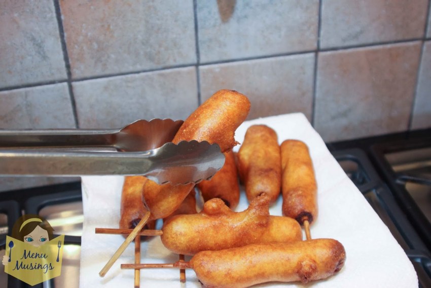 Сосиски с сыром на шпажках