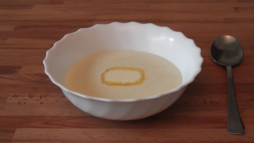 Манная каша с маслом