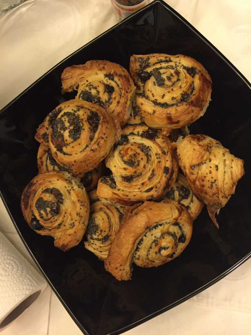 Булочки двойные с творогом и маком