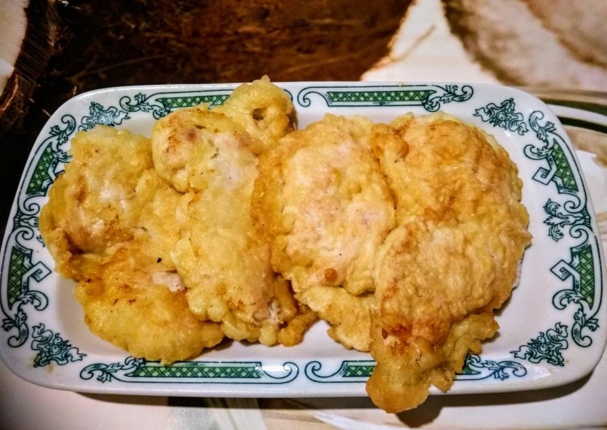 Отбивные в кляре с чесноком