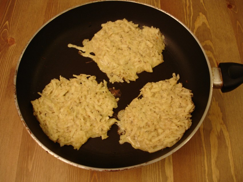Драники картофельные с колбасой
