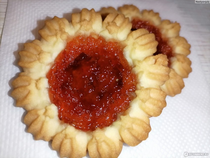 Печенье Ромашка с клубничным вареньем
