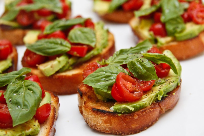 Bruschetta с вялеными помидорами