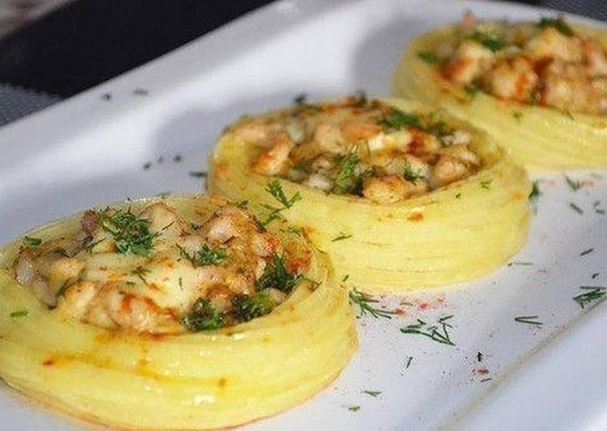 Картофельные гнезда с курицей