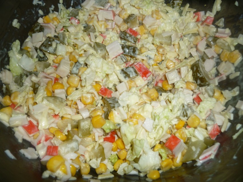 Крабовый салат классический