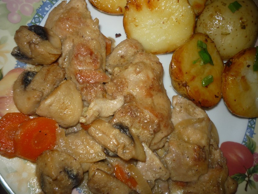 Куриное филе в сметанно-горчичном соусе