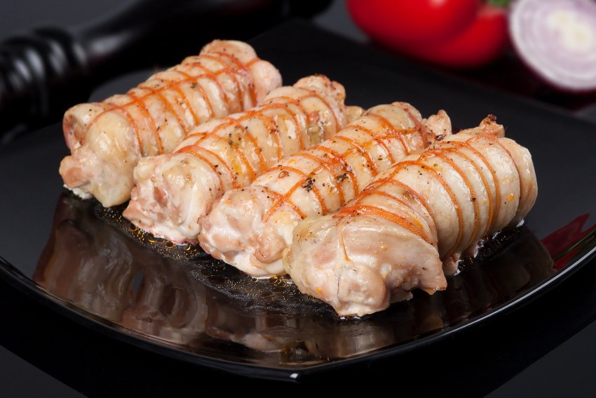 Куриные рулетики в духовке