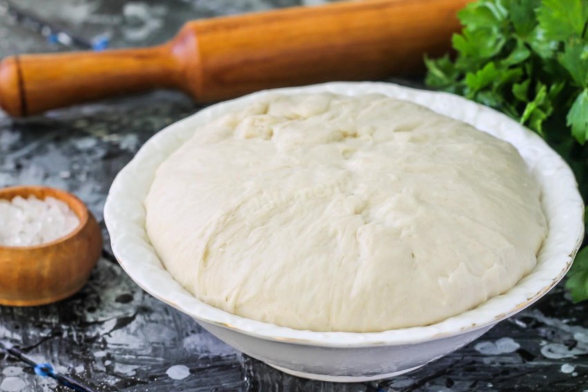 Тесто для пирожков с сухими дрожжами на молоке