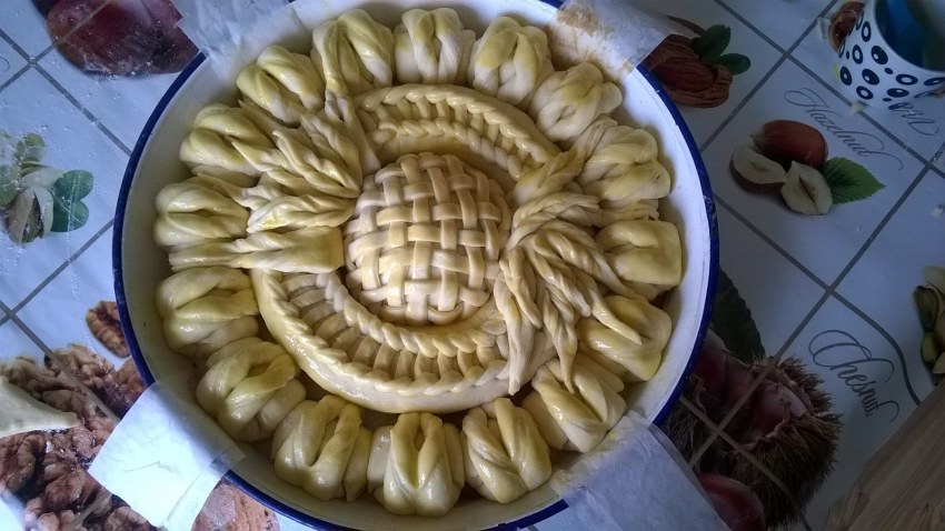 Как резать тесто косичкой