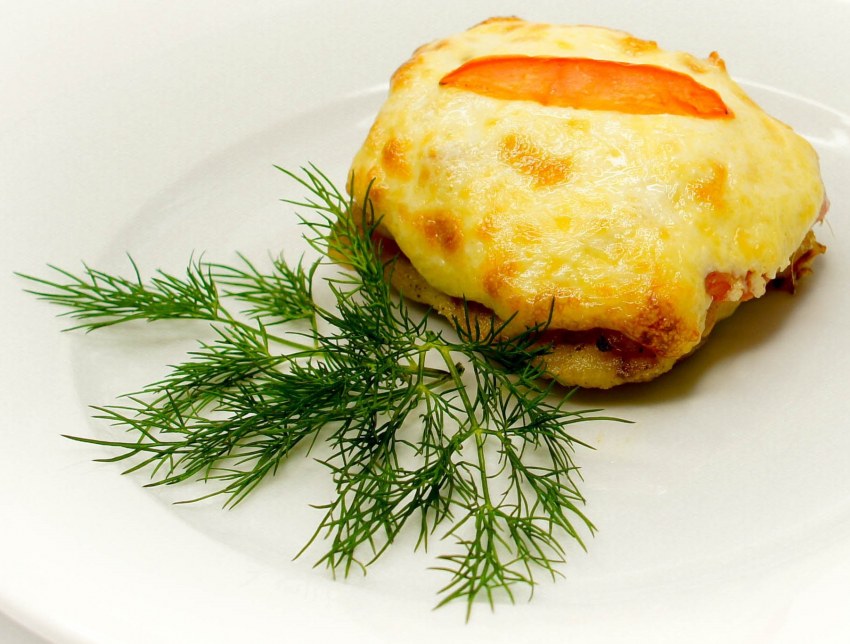 Хек под сырной корочкой ***