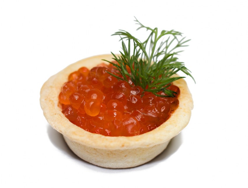 Мини тарталетки с икрой
