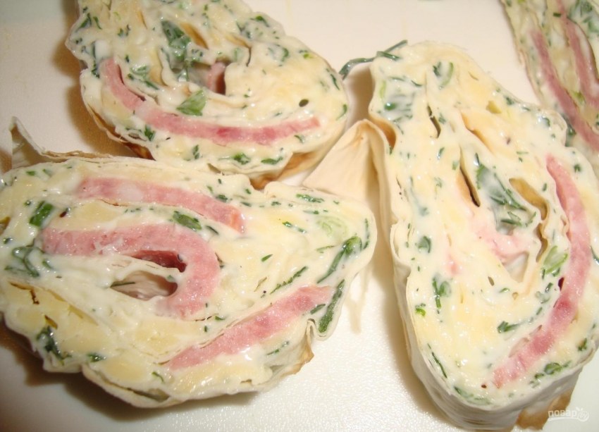 Конверты из лаваша с колбасой и сыром