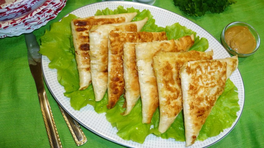 Пирог из лаваша на сковороде