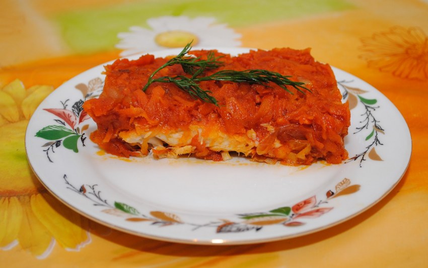 Минтай в маринаде с морковью и луком