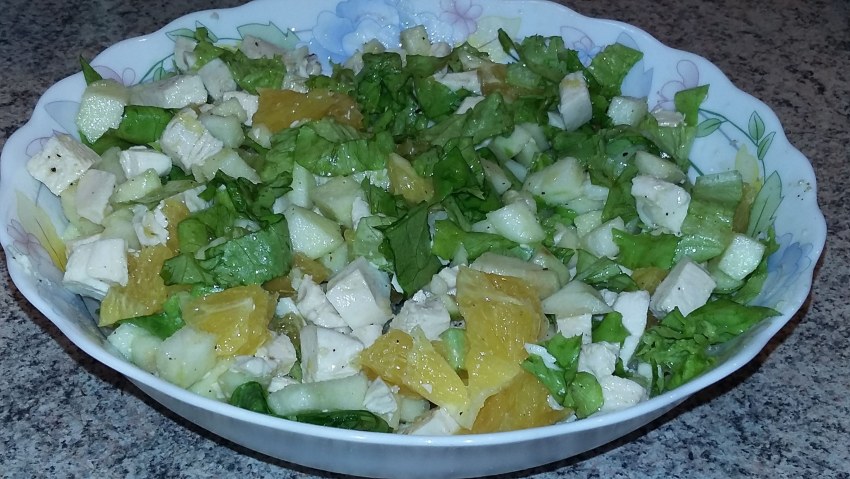 Салат с курицей и баклажанами