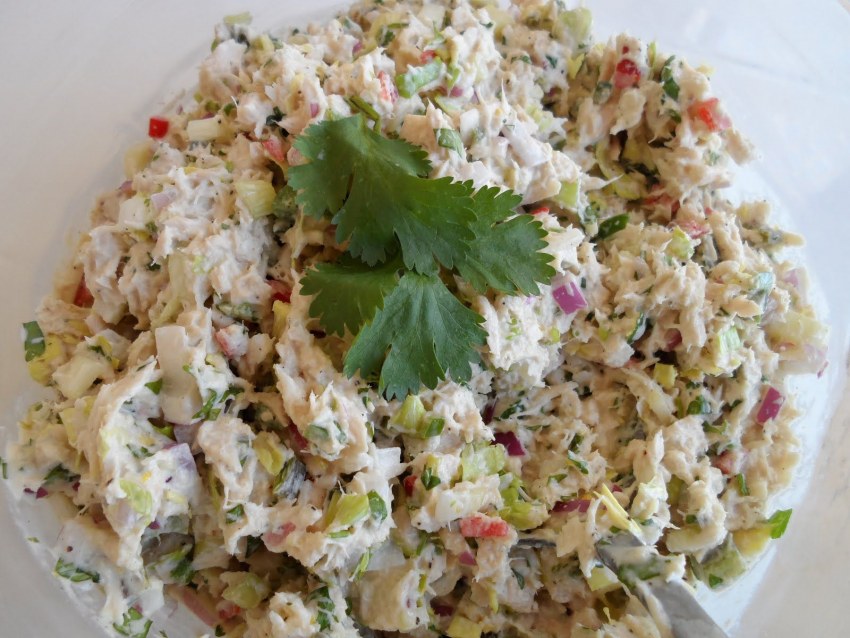 Салат с ветчиной и грибами