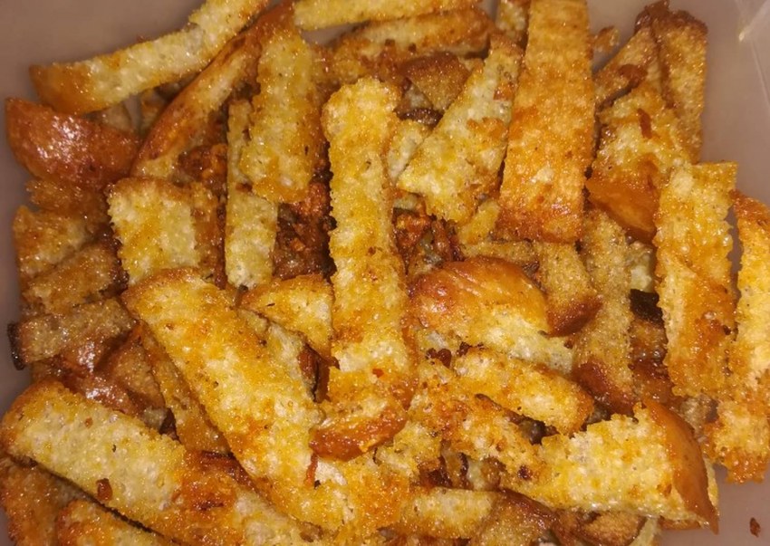 Гренки с соусом Блю чиз