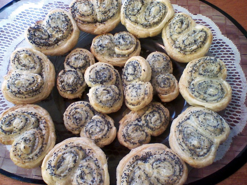 Маковые булочки