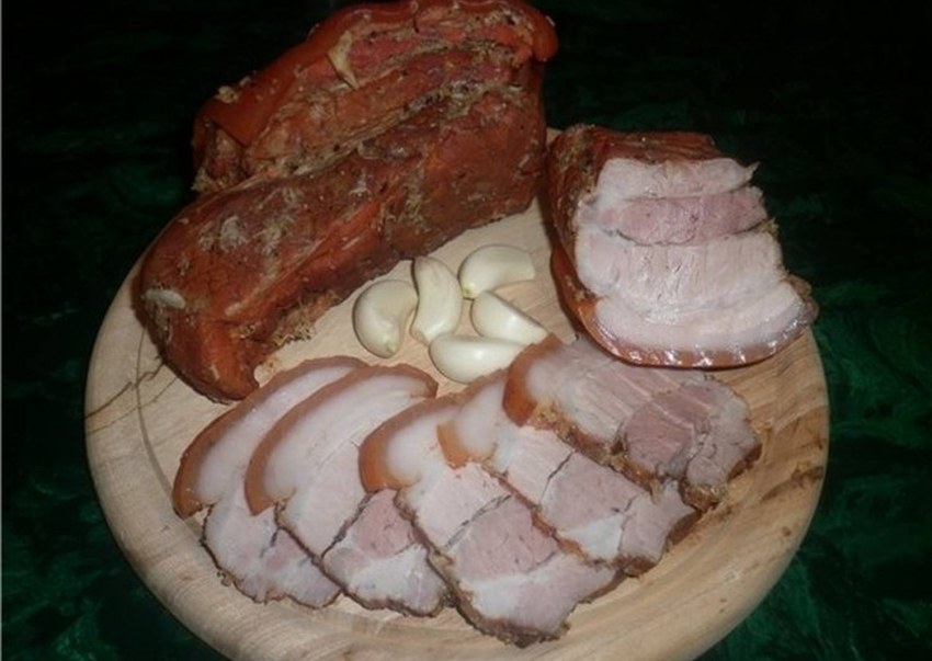 Грудинка в луковой шелухе