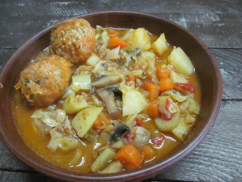 Овощное рагу с баклажанами