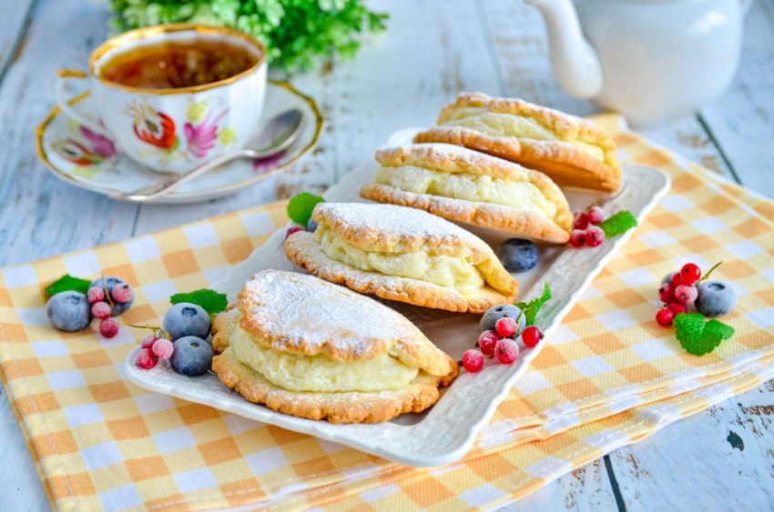 Сочники с творогом и яблоками