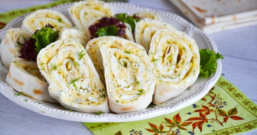 Рулет из лаваша с курицей