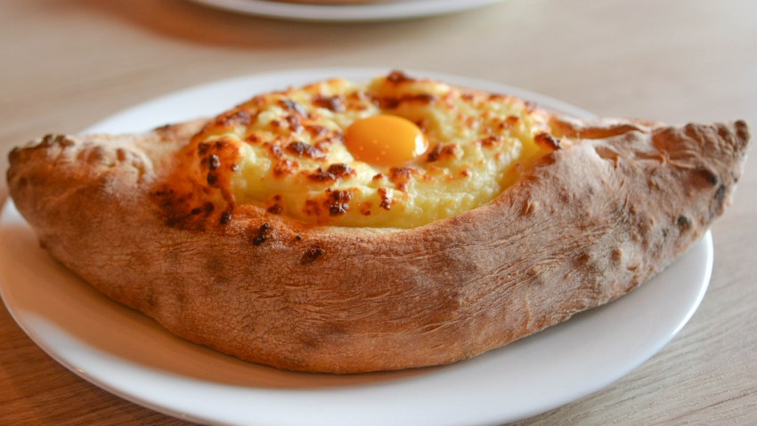 Батони хачапури