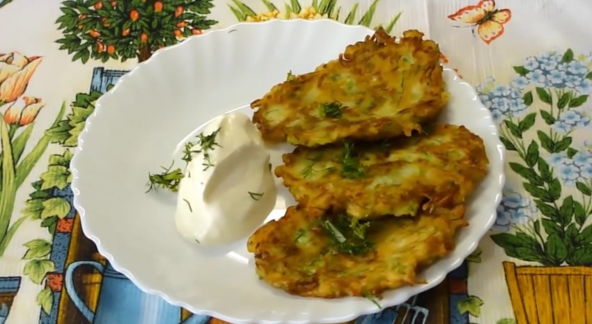 Кабачки жареные на сковороде с чесноком и сыром