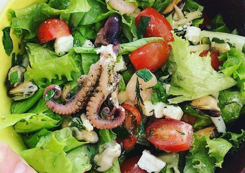 Салат Средиземноморский с морепродуктами
