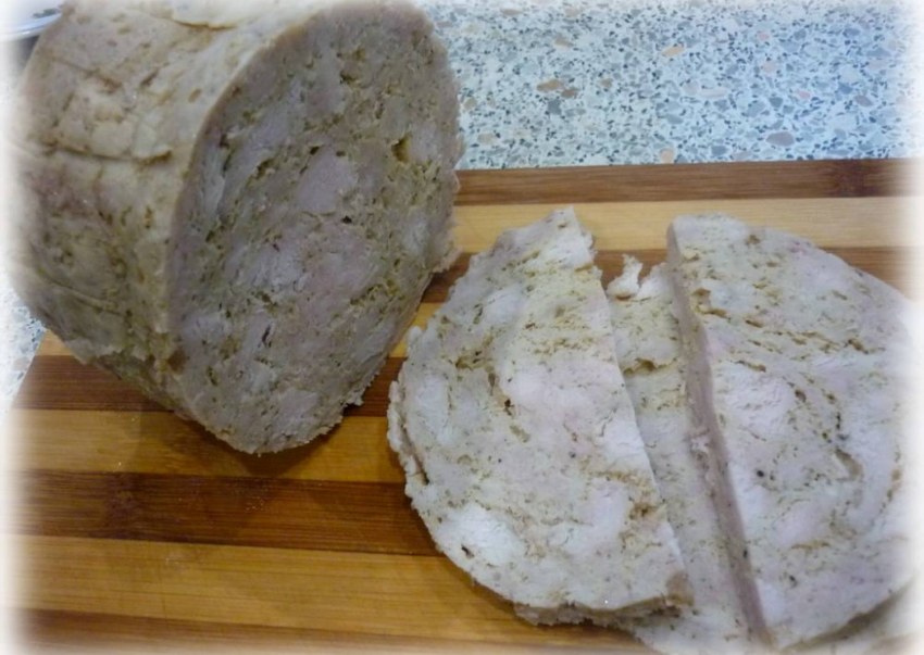 Домашняя куриная ветчина в ветчиннице