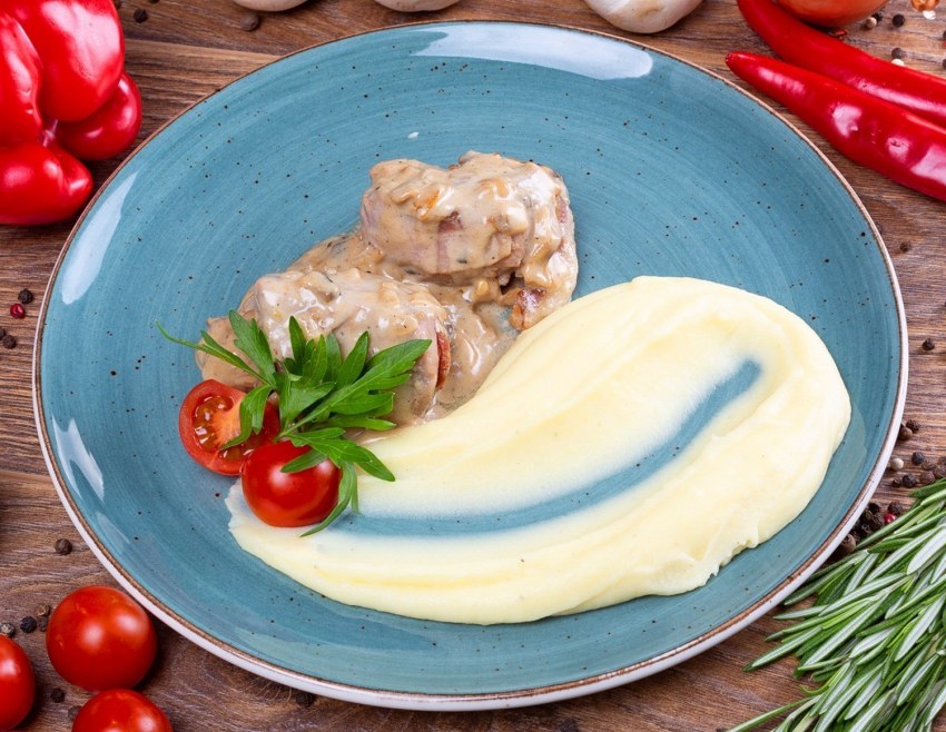 Медальоны с картофельным пюре