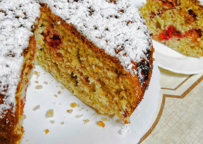 Лёгкий пирог в мультиварке