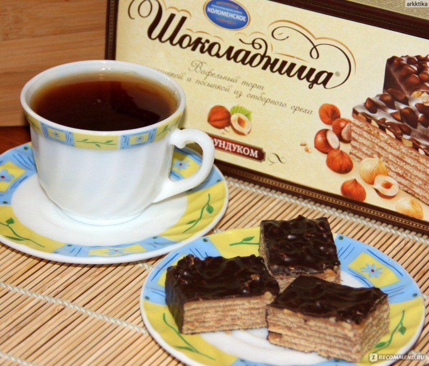 Вафельный торт с медом и орехами