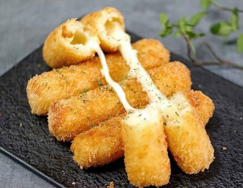 Крабовые палочки с сырной начинкой
