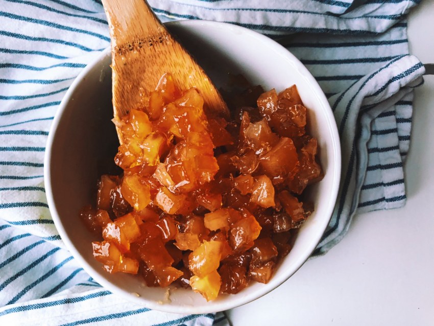 Айва нарезанная дольками