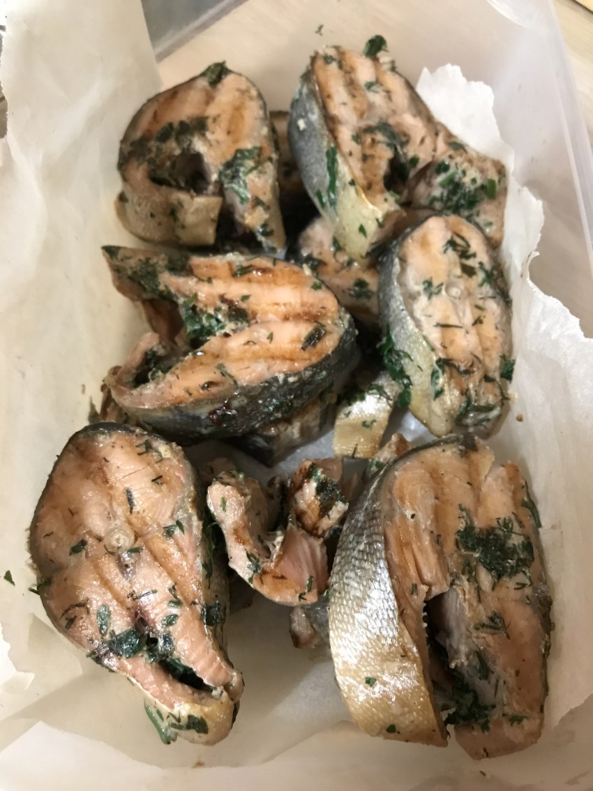Голец в духовке с овощами