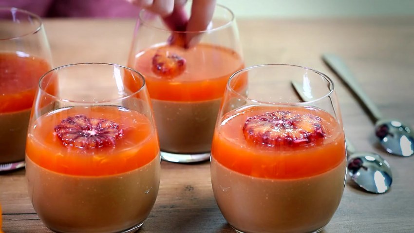 Желе из ряженки и кураги