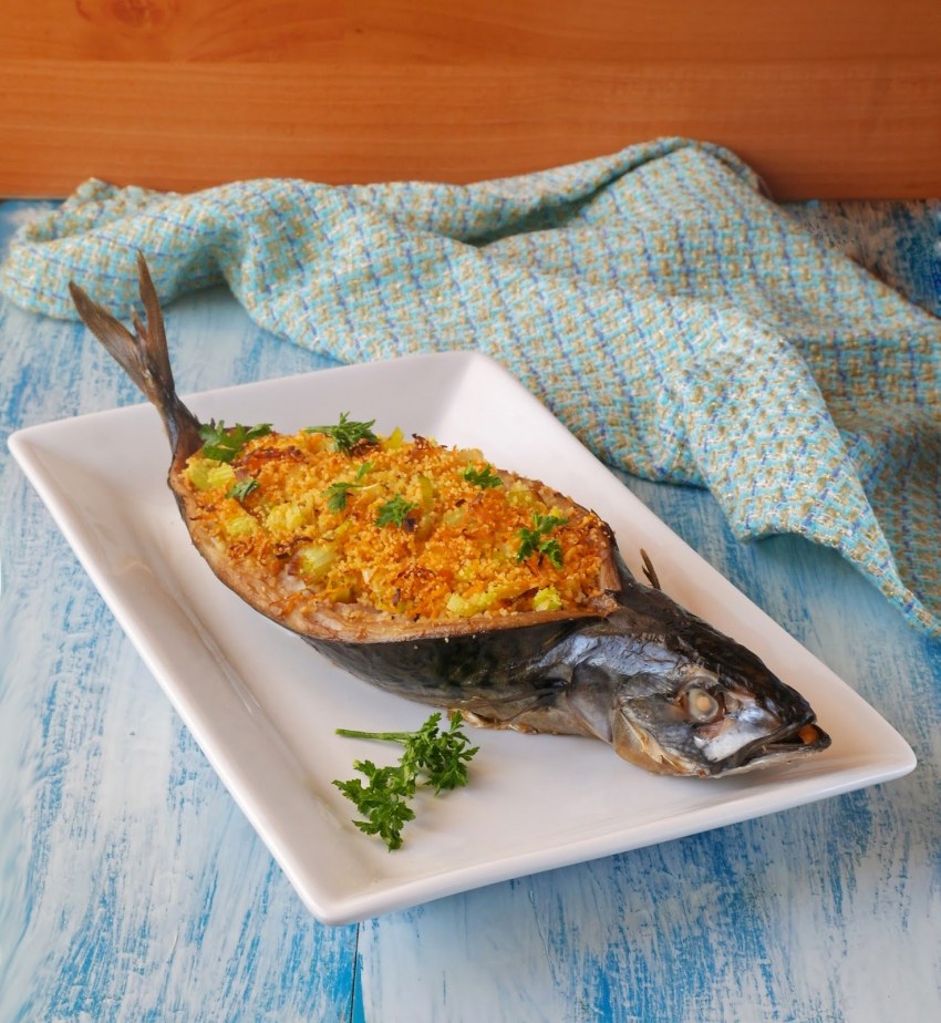 Похлебкин скумбрия фаршированная овощами