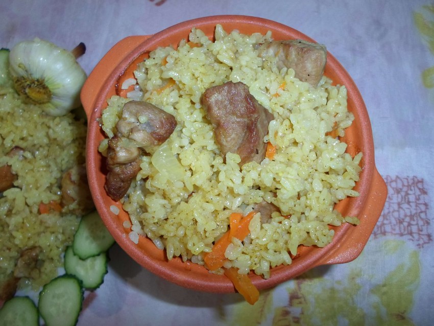 Плов в горшочках в духовке