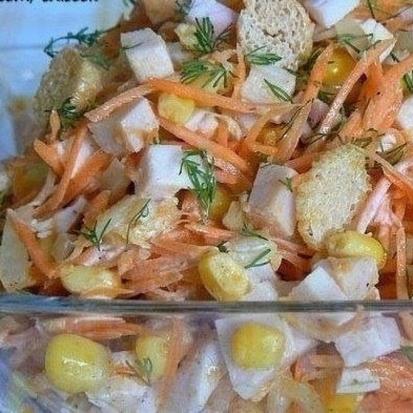 Салат с сервелатом и корейской морковью