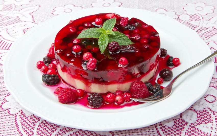 Десерт желе из красной смородины с агар агаром