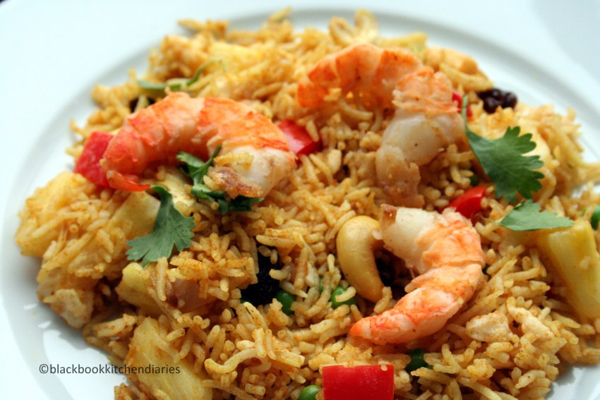 Вьетнамская кухня рис жареный с морепродуктами
