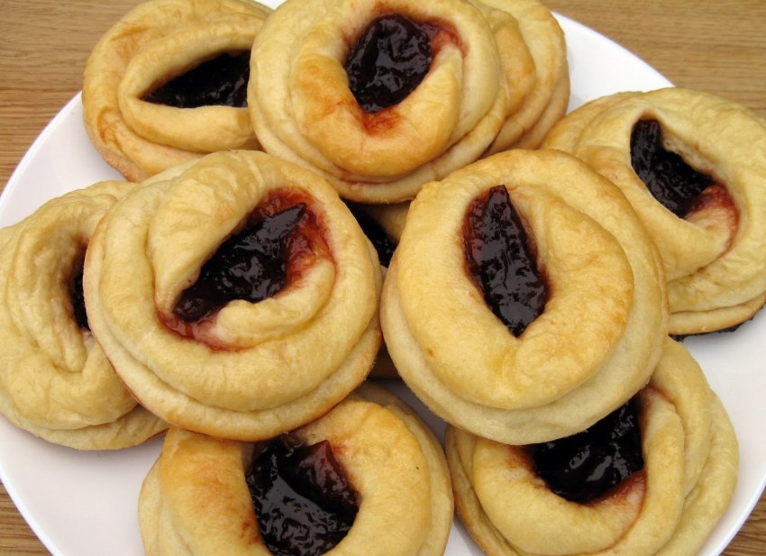 Булочки с повидлом
